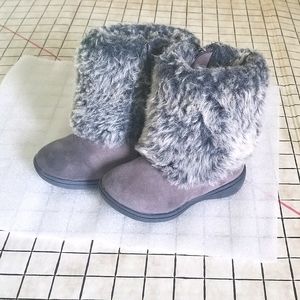 Carter's Little girl's boots!!!